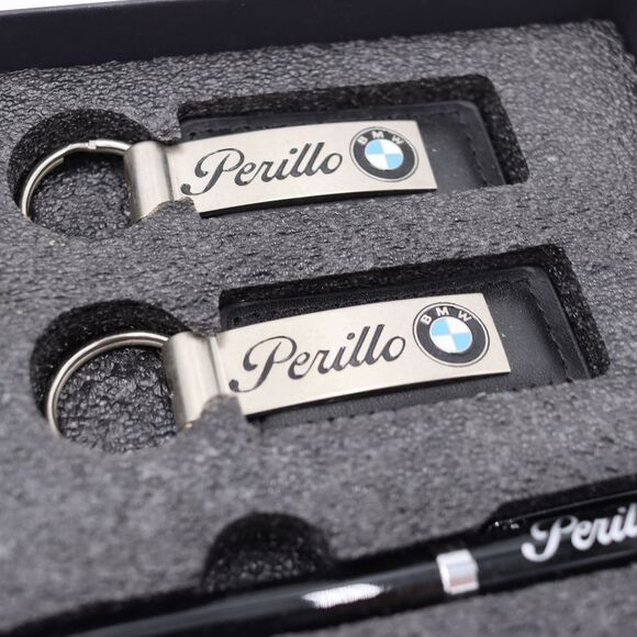 BMW Key Chains and Pen Gift Set OEM Collectable Set New in Box - Picture 5 of 8